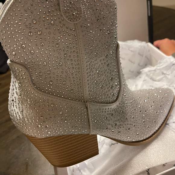 Francesca’s Rhinestone boots - Picture 4 of 4